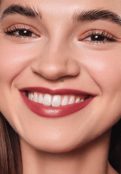 essence - Satin GLOW Luminous Shine Lipstick - 06 Deja-brew