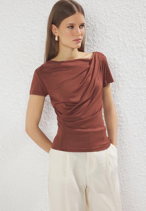 Trendyol - Drape detailed fitted knitted blouse - brown