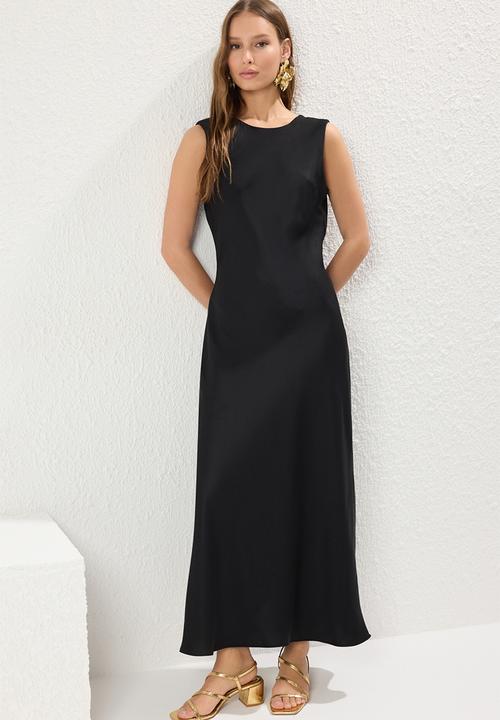 Trendyol - Plain maxi woven dress - black