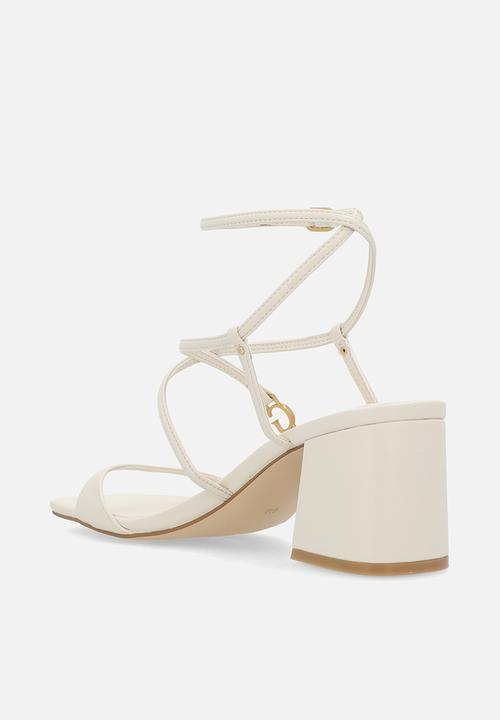 GUESS - Nappa ankle-strap - white