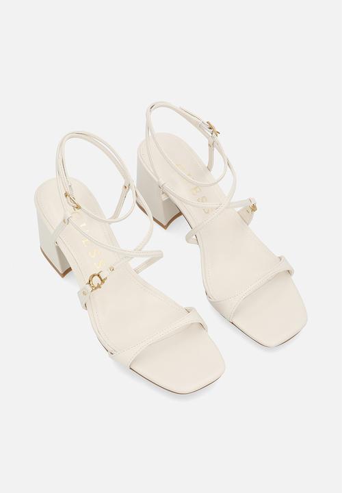 GUESS - Nappa ankle-strap - white