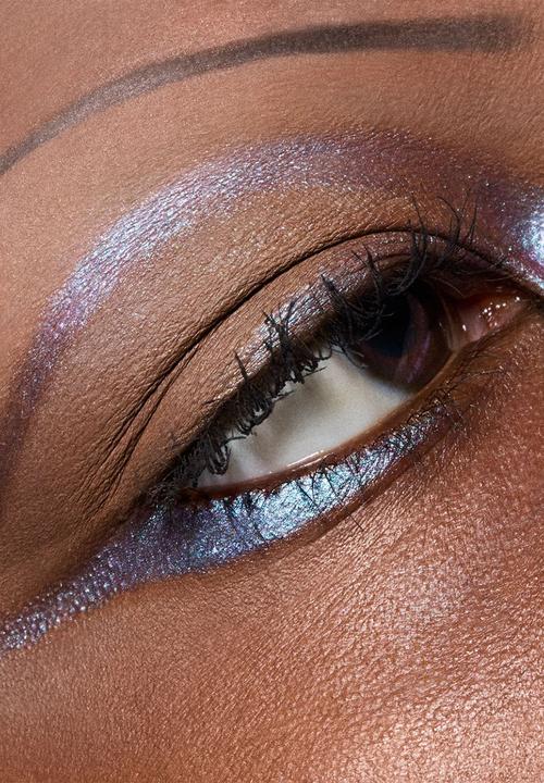 MAC - DAZZLE Multichrome Single Eye Shadow Compact - Venom