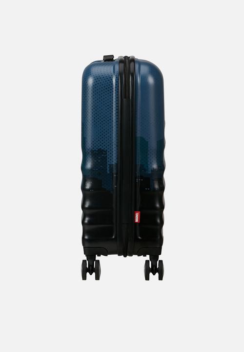 American Tourister - Disney Wavebreaker Spinner TSA Marvel Captain America City