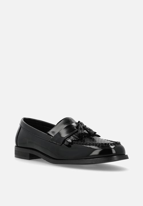 PC - Tassel basket weave loafer  - black