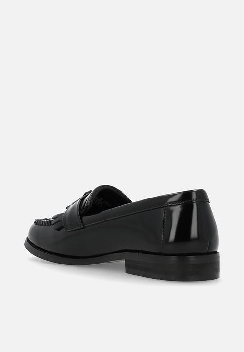 PC - Tassel basket weave loafer  - black