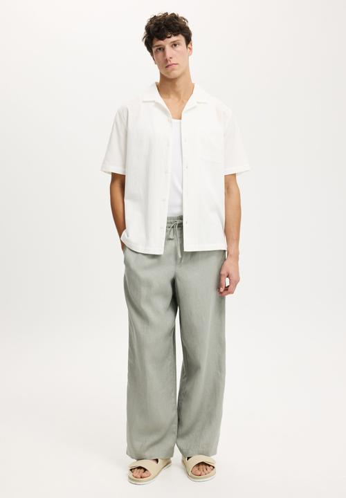 Cotton On - Riviera Short Sleeve Shirt - Summer White