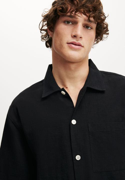 Cotton On - Ventura Short Sleeve Shirt - Black