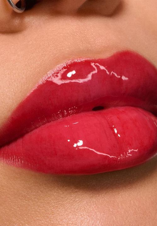 MAC - Presents and Future Trending Tomorrow Lip Trio: Red