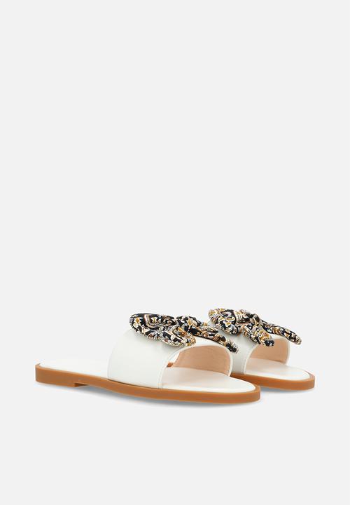 Pop Candy - Bow knot décor sandal - multi