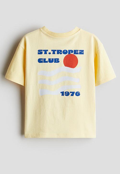 H&M - Printed T-shirt - yellow st. tropez club 