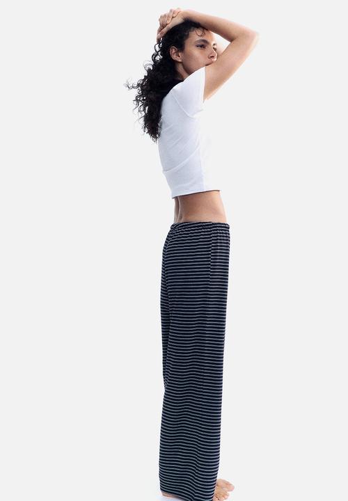 H&M - Straight drawstring trousers - navy blue/white striped