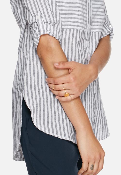 dailyfriday - Soft shirt with tab sleeve