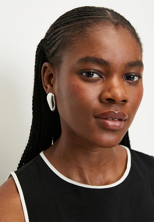 Tessa Design - Janice teardrop studded earrings-silver