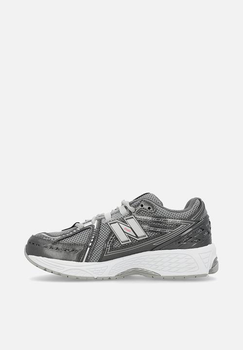 New Balance  - 1906 Grade School - grey