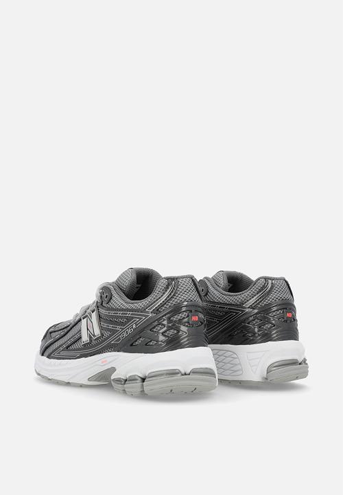 New Balance  - 1906 Grade School - grey