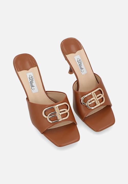 Miss Black - Chanel 3 mule heel - tan