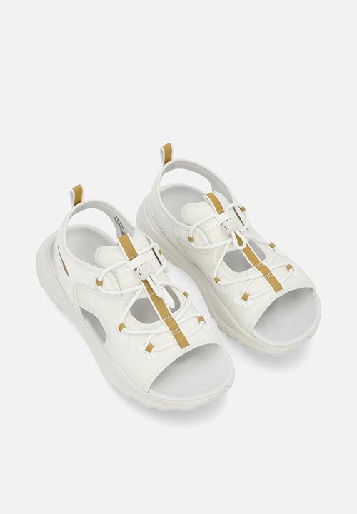 PUMA - Hypnotic Sandal DayINight - Vapor Grey- Gold-Warm White