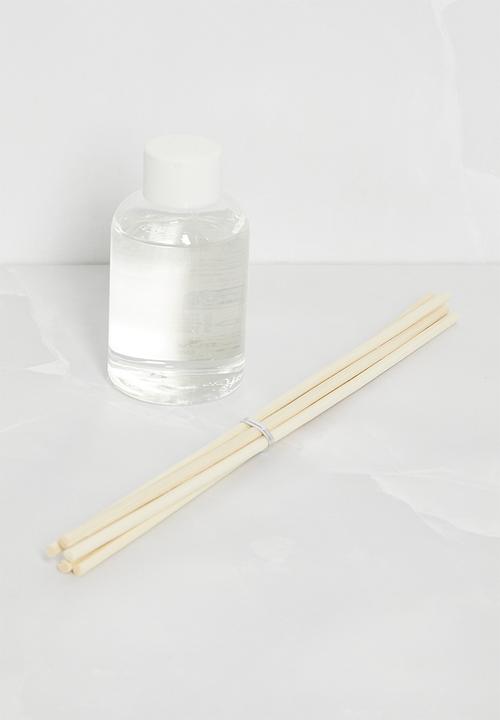 H&S - Black rose reed diffuser - pink