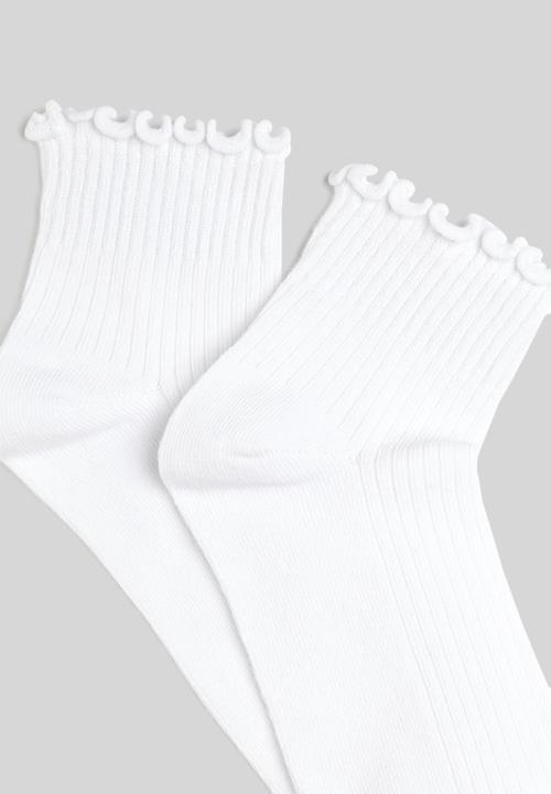 Cotton On - The Perfect Pair Frill Rib Ankle 2Pack - White