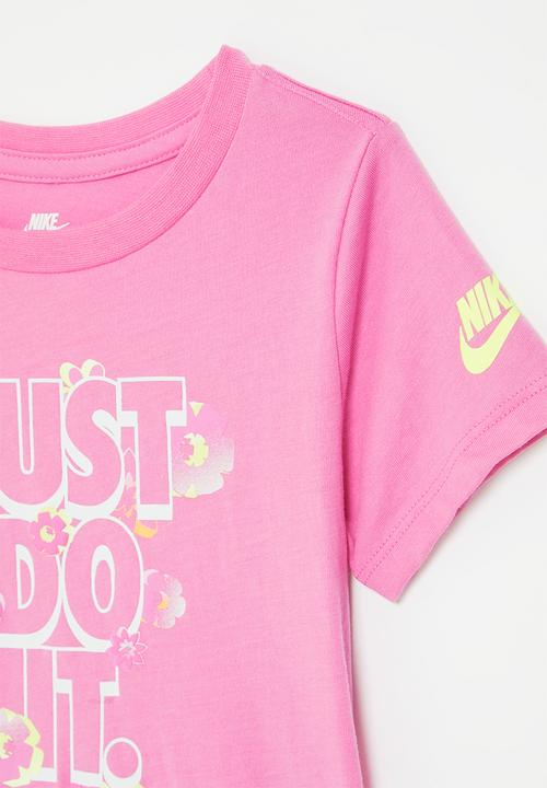 Nike - Nike short sleeve tee - playful pink