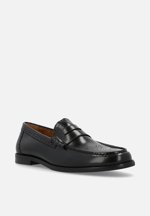 Steve Madden - ARROWW - Black Box Leather