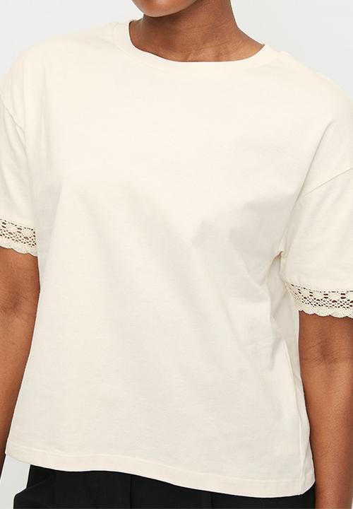 edit - Lace trim detail tee - milk