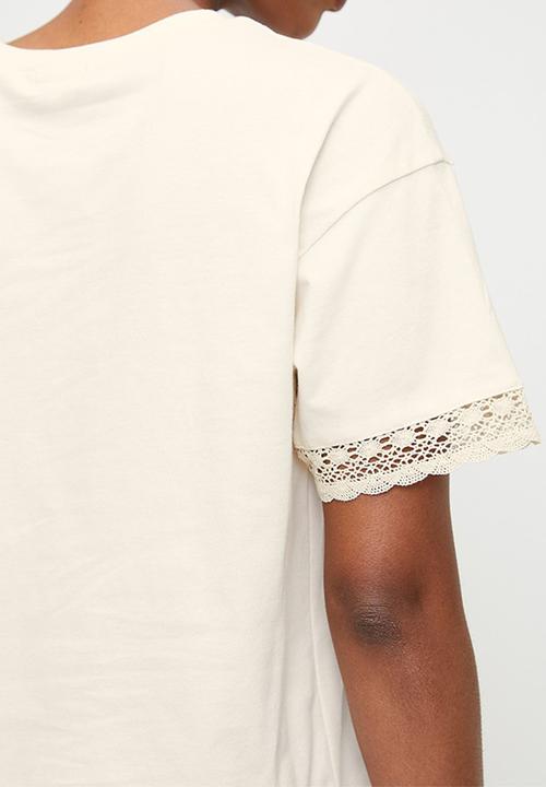 edit - Lace trim detail tee - milk