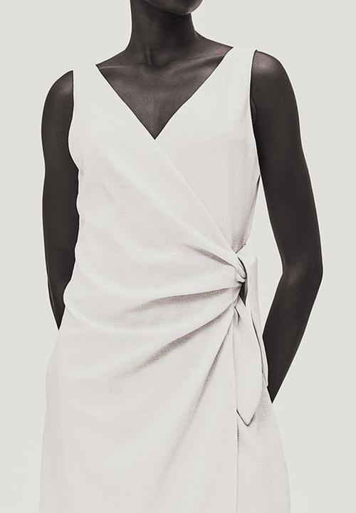 H&M - Textured wrap dress - light beige