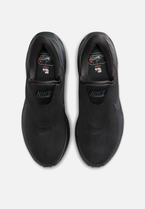 Nike - Revolution 8 EasyOn