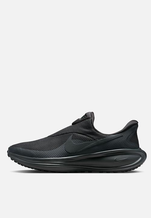 Nike - Revolution 8 EasyOn