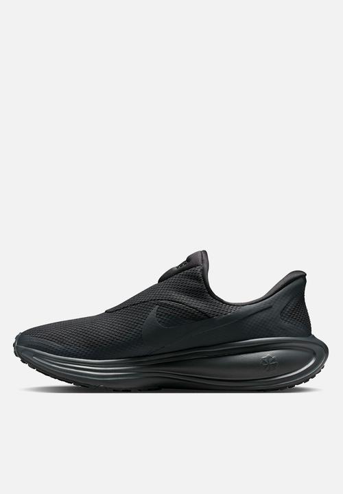 Nike - Revolution 8 EasyOn