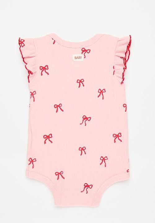 Cotton On - Organic pointelle flutter bubbysuit -soft musk/bow