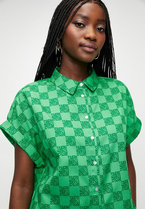 Steve Madden - Ladies Navaeh Allover Printed Shirt - Emerald