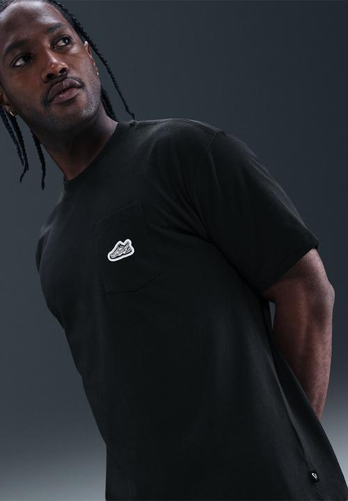 Nike - NSW  Monarch Patch T-Shirt  - Black