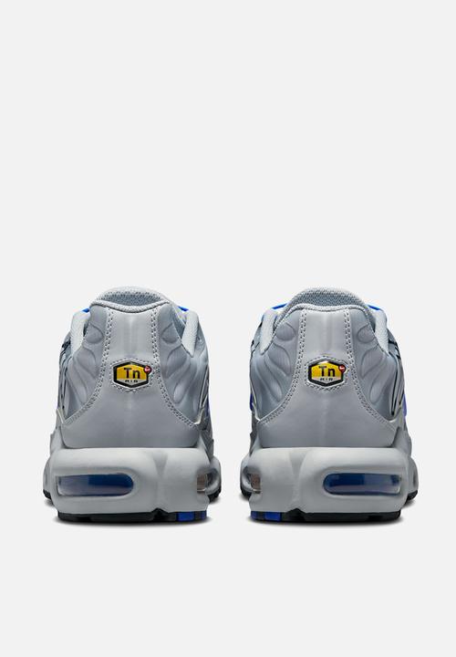 nike air max plus wolf grey white black