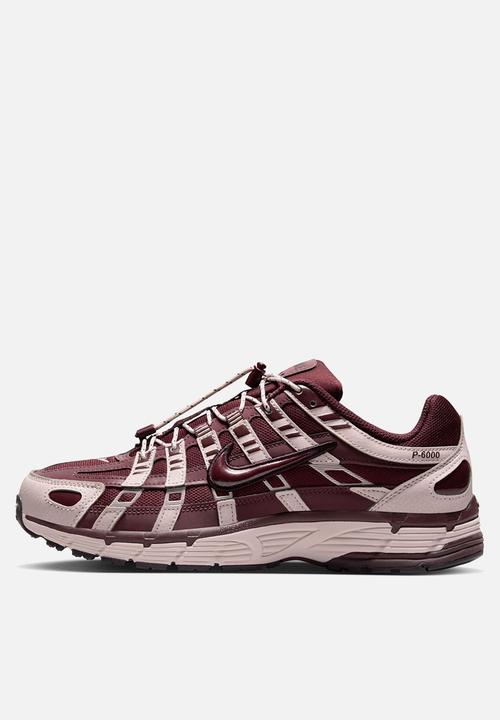 Nike - P-6000