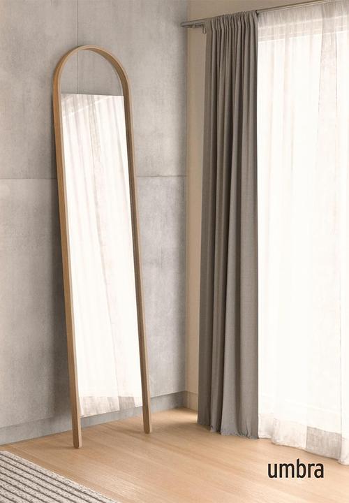 Umbra - Bellwood leaning mirror - natural