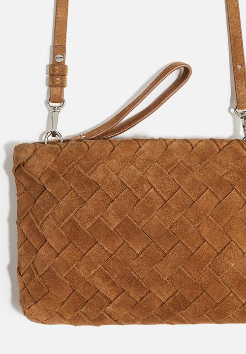 H&M - Lorena Saravia H&M: Braided suede clutch - brown