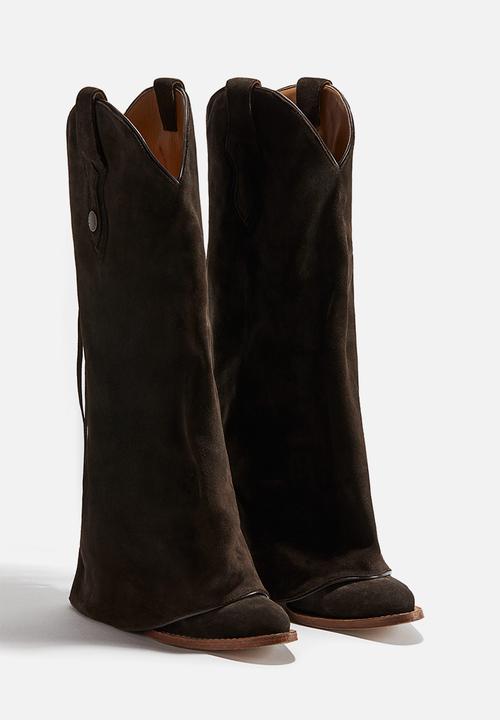 H&M - Lorena Saravia H&M: Western-inspired suede boots - brown
