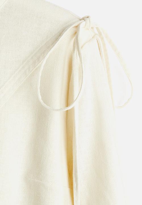 H&M - Lorena Saravia H&M: Linen-blend dress - white