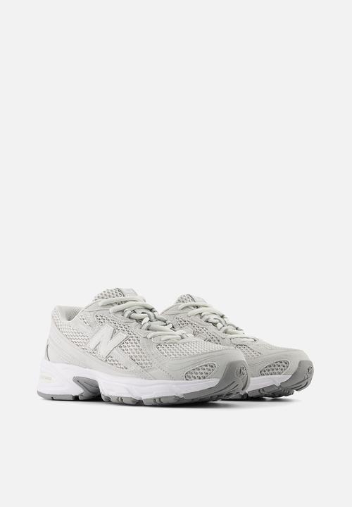 New Balance  - Kids 740 grade school - grey