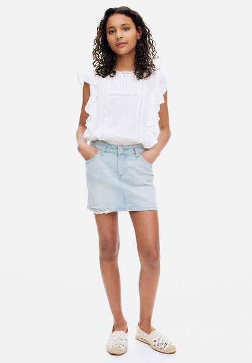 H&M - Worn-out-detail denim skirt - light denim blue