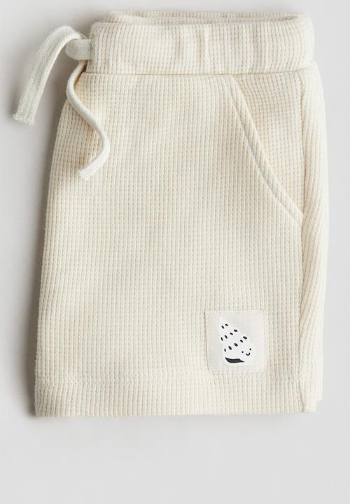 H&M - Waffled cotton shorts - cream
