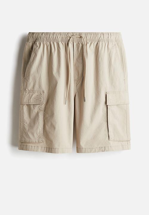 H&M - Regular fit cargo shorts - beige