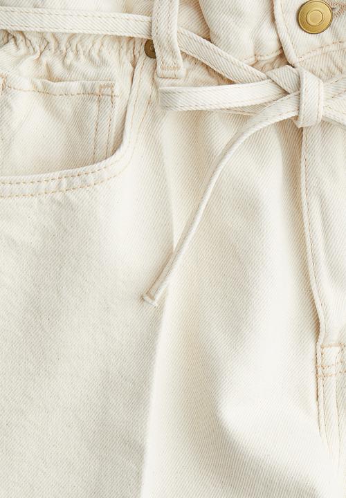 H&M - High rise paper bag denim shorts - cream
