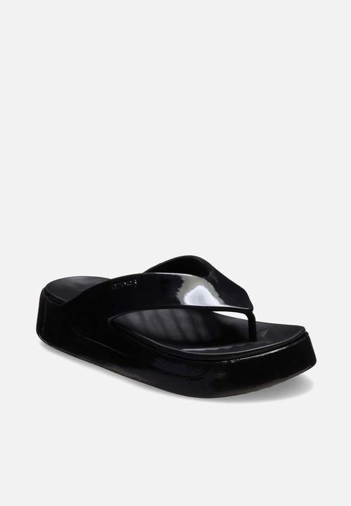 Crocs - Getaway way platform patent flip - black