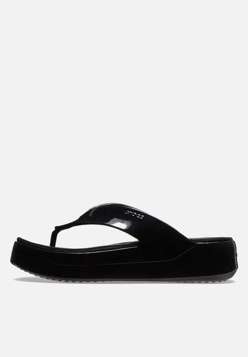 Crocs - Getaway way platform patent flip - black