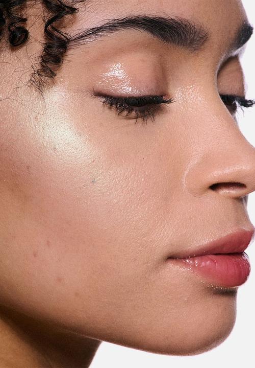 MAC - Presents and Future Bounce & Gleam Highlighter - InvestMint