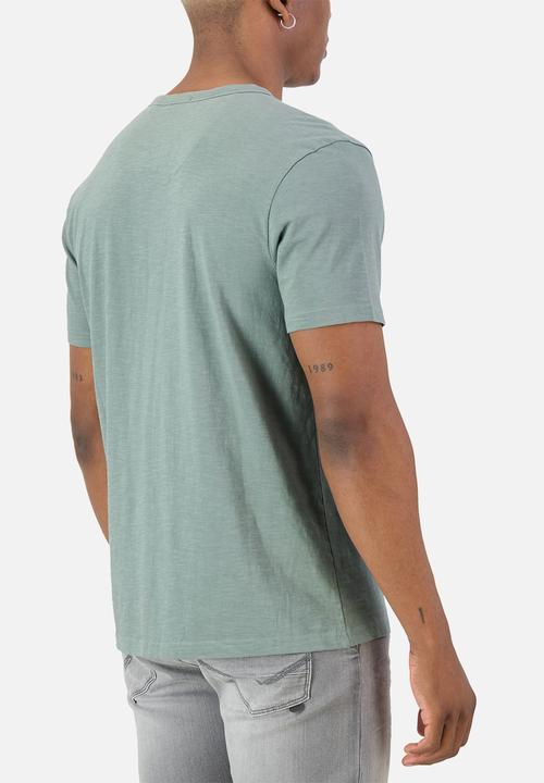 S.P.C.C - Everly Tee - Regular Fit Signature Tees Malachite