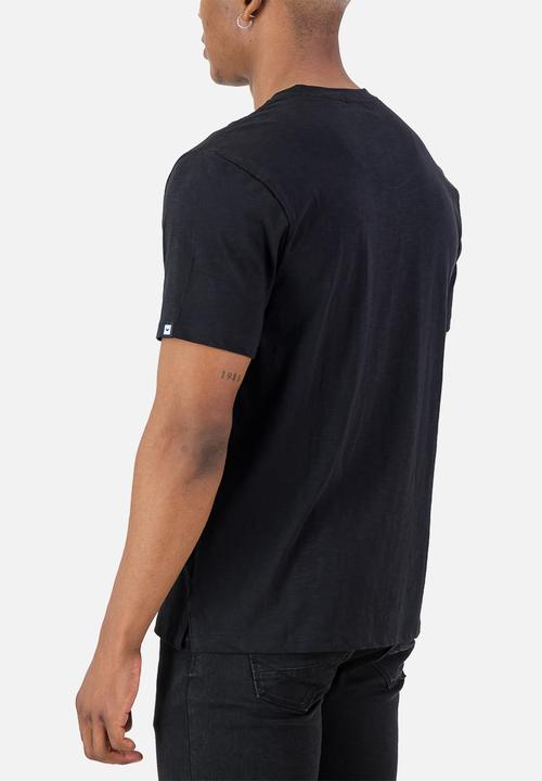 S.P.C.C - Aldean Tee  - Black Regular Fit Fashion Tees Black